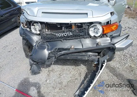 2007 Toyota Fj Cruiser из США, поврежденный, VIN JTEZU11FX70012117